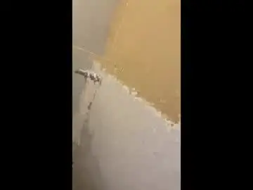 Flowersnwine69  live sex cam