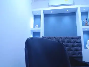 Lauramossart  live sex cam