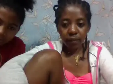 Maella007  live sex cam