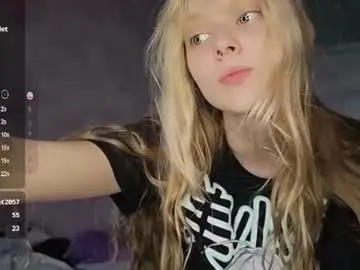 Mammiebopp  live sex cam