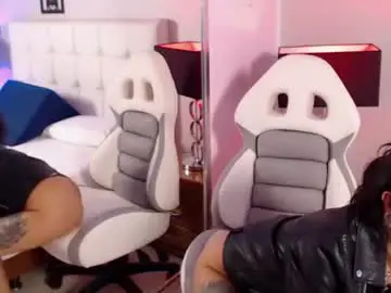 Mari_cruz  live sex cam