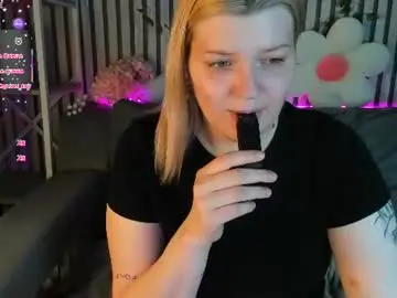Polly__mayer  live sex cam