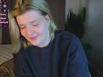 Polly__mayer  live sex cam