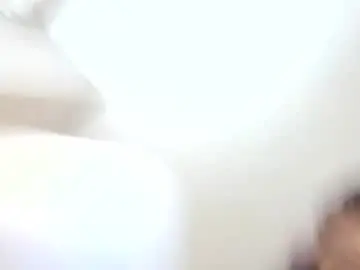 Redheadnbed666  live sex cam