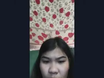 Renerowntree  live sex cam