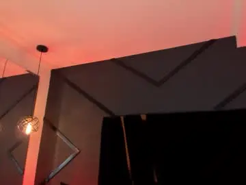 Sofiaa_brown_  live sex cam