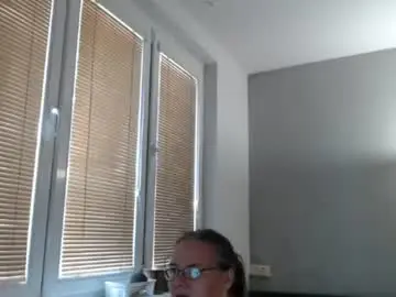 Sweetboobs85h  live sex cam