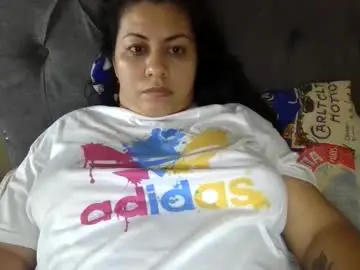 Thamara__1023  live sex cam