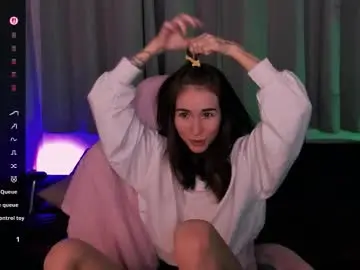 Ashleytoxic  live sex cam