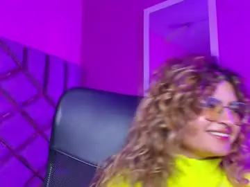 Emili_rouse_  live sex cam