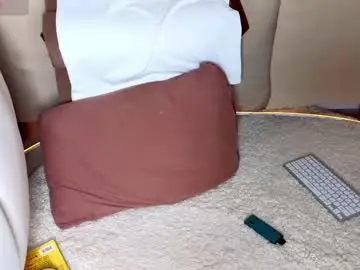 Emilytrays  live sex cam