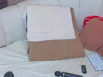 Emilytrays  live sex cam