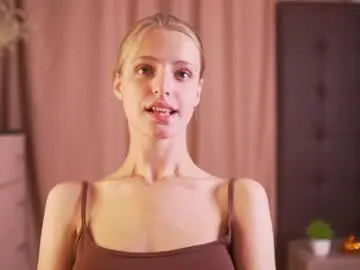 Fayelivingston  live sex cam