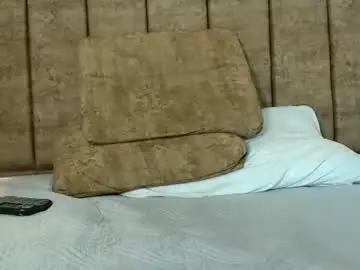 Isisrosee  live sex cam