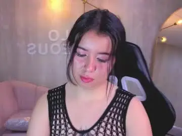 Kylia_a  live sex cam