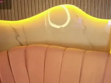 Kylia_a  live sex cam
