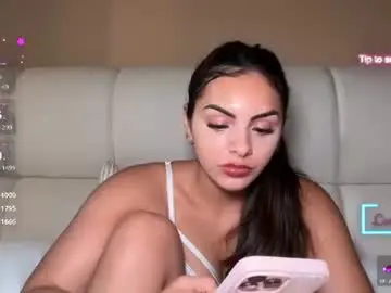 Lillyxq  live sex cam