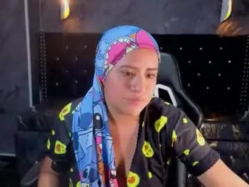 Luna24_b  live sex cam