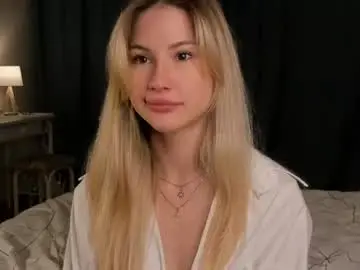 Mia_magnusen  live sex cam
