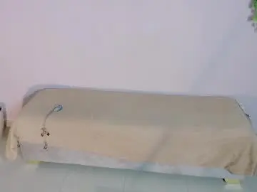 Zara_fire  live sex cam