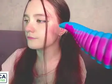 Alyssa__scarlet  live sex cam