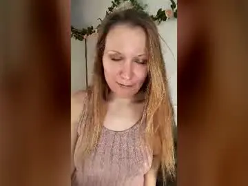 Candy_cougar82  live sex cam