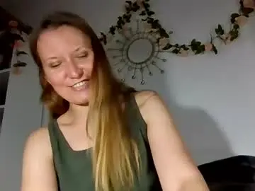 Candy_cougar82  live sex cam