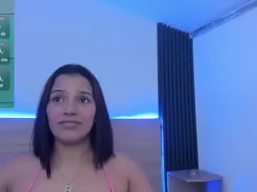 Chiqui_milk1  live sex cam