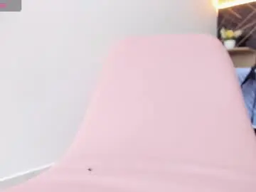 Chiqui_milk1  live sex cam