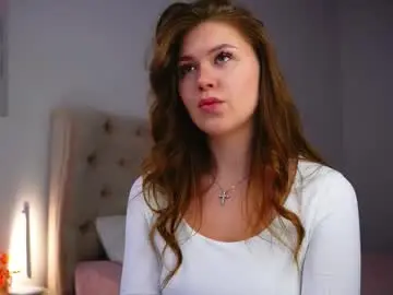 Cyrstalcuddihee  live sex cam