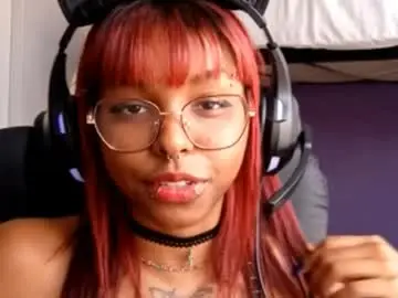Emilylivos  live sex cam