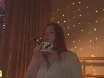 Jennifernolan  live sex cam