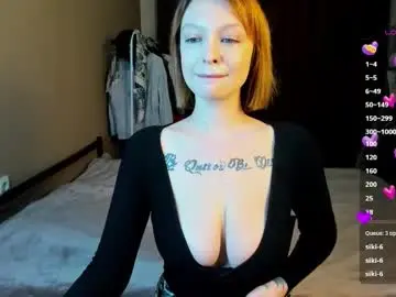 Karolineneuer  live sex cam