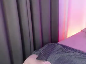 Kylie444  live sex cam