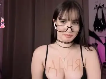 Littlem0lly  live sex cam