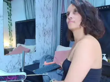 Maraa_x  live sex cam