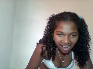 Mila_lunah  live sex cam