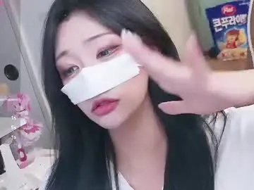 Milksola  live sex cam