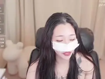Milksola  live sex cam