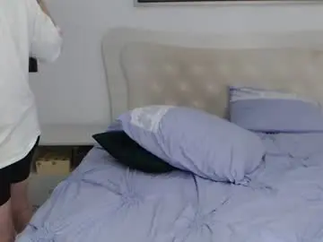 Naughtymom666  live sex cam