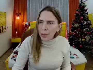 Tessadaybreak  live sex cam