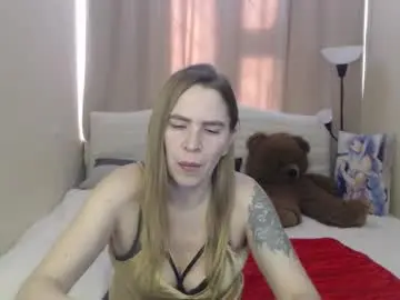 Tessadaybreak  live sex cam