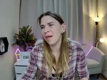Tessadaybreak  live sex cam