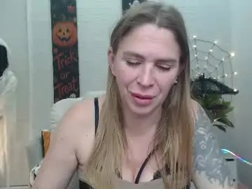 Tessadaybreak  live sex cam