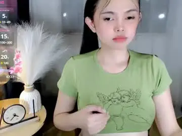 Webcum_mami  live sex cam