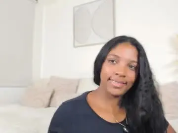 Zoegarner10  live sex cam