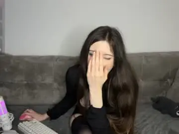 Alicedollswaaag  live sex cam