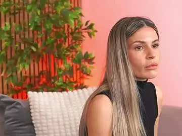 Avrillcyrux  live sex cam