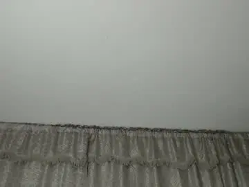 Carolinajamess  live sex cam