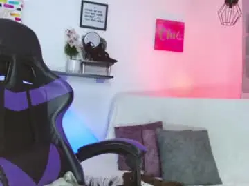 Emmi_cam  live sex cam